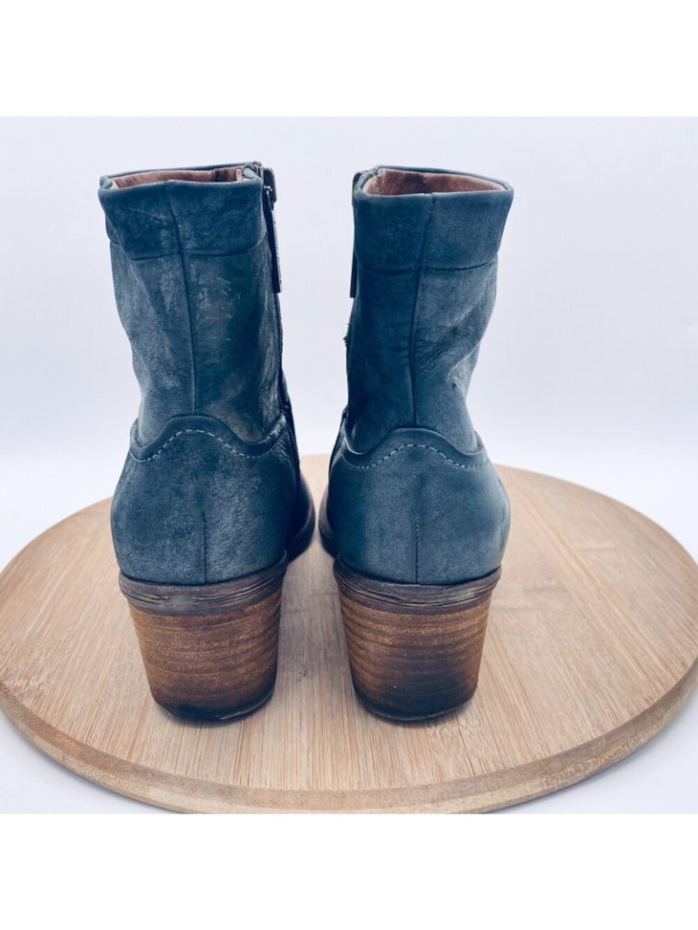 Donald Pliner Boots Womens 6 Gray Distressed Leather Ankle Booties Luxury Italy - Picture 7 of 10